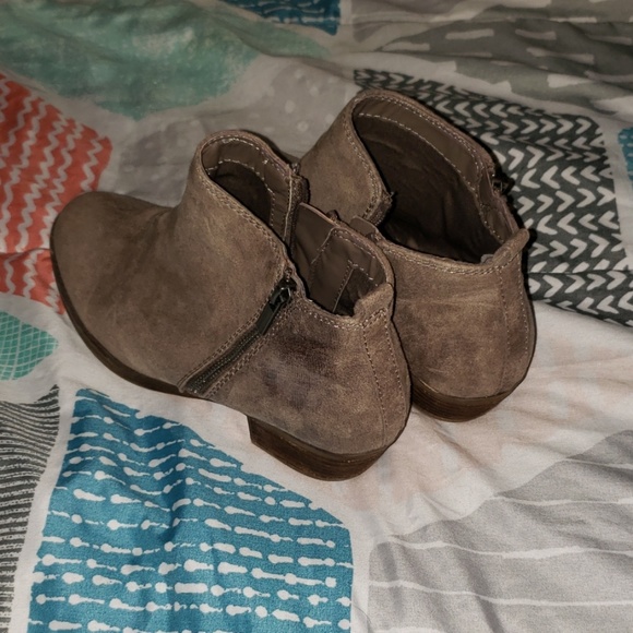 Carlos Santana Brie Ankle Boots - Picture 2 of 5